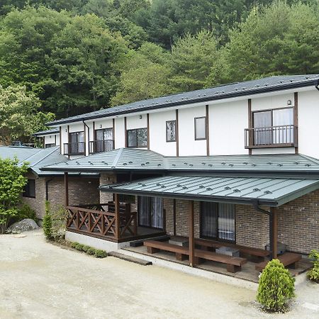 河口湖カントリーコテージ Ban 富士河口湖町 エクステリア 写真