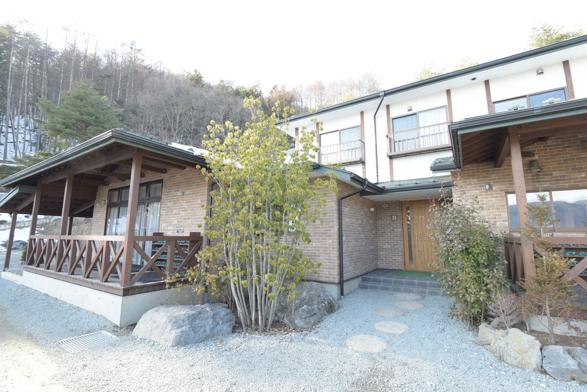 河口湖カントリーコテージ Ban 富士河口湖町 エクステリア 写真